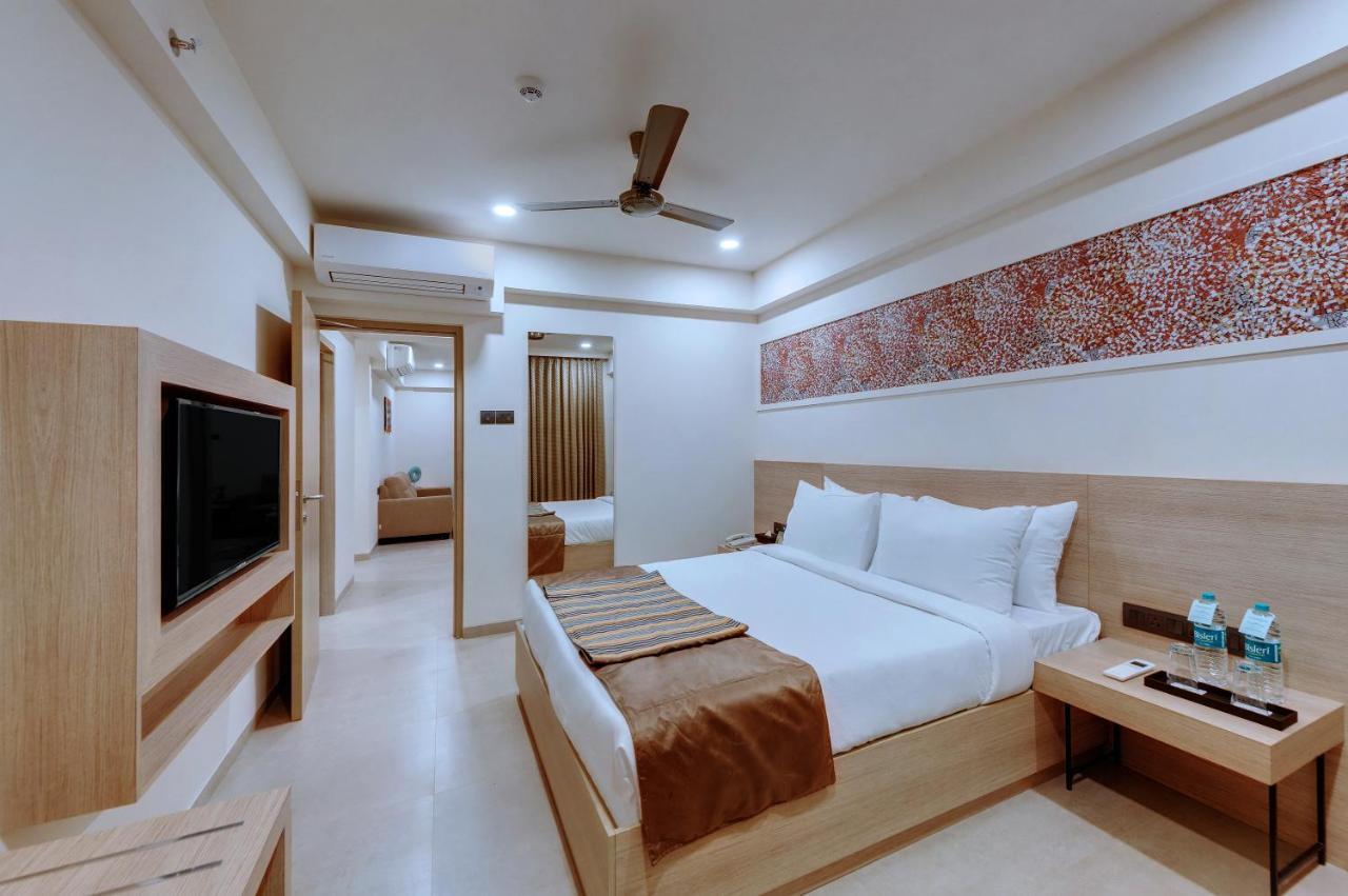 The Fern Habitat, Candolim, Goa Екстериор снимка
