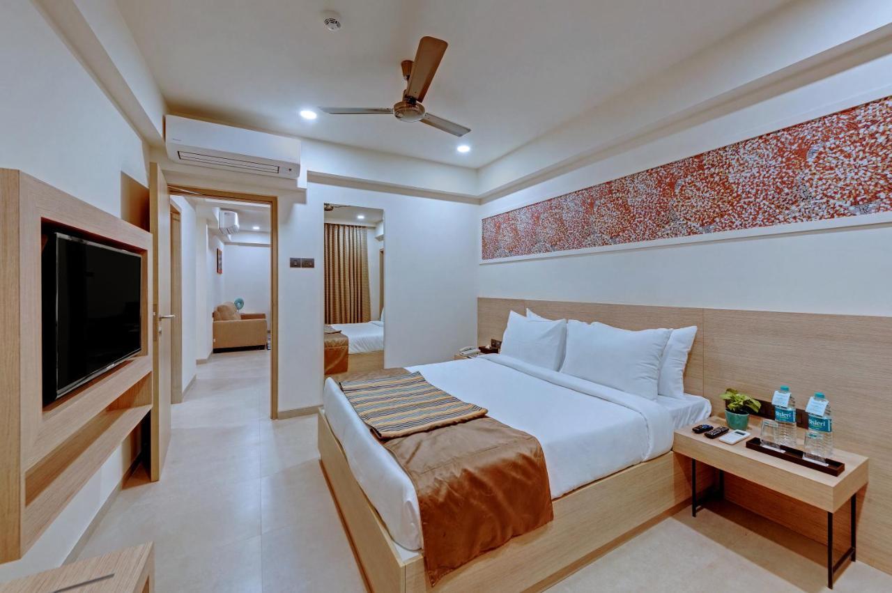 The Fern Habitat, Candolim, Goa Екстериор снимка